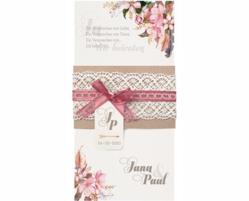 hübsche Hochzeitskarte mit Kraftpapierwickel, Organzabändchen, Spitzeneinlage und Blütenmotiv, Hochzeitskarten Einladungen