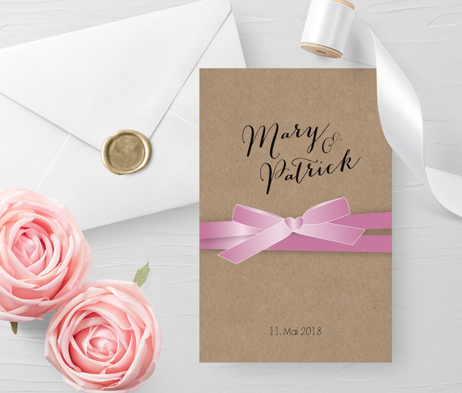 "Mister and Misses" – Romantische Retroeinladungen auf Kraftkarton, Hochzeitskarten kreativ