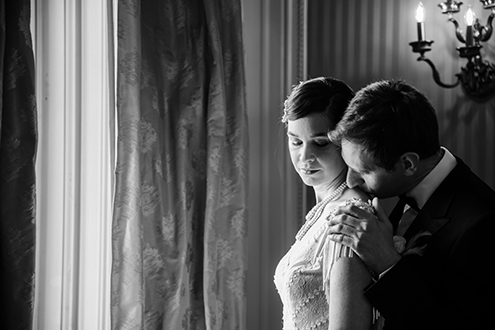 brautpaar kuss art deco hochzeit